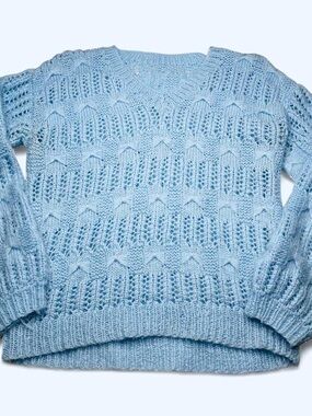 VTG 60s OOAK / Handmade Womens Light Blue Gap Knit Sweater V-Neck w/ Bow Pattern